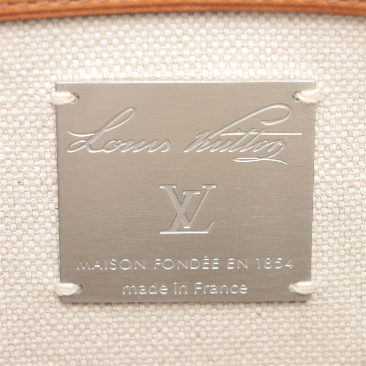 Louis Vuitton LV Logo Porte-Documents VOYAGE PM M21340