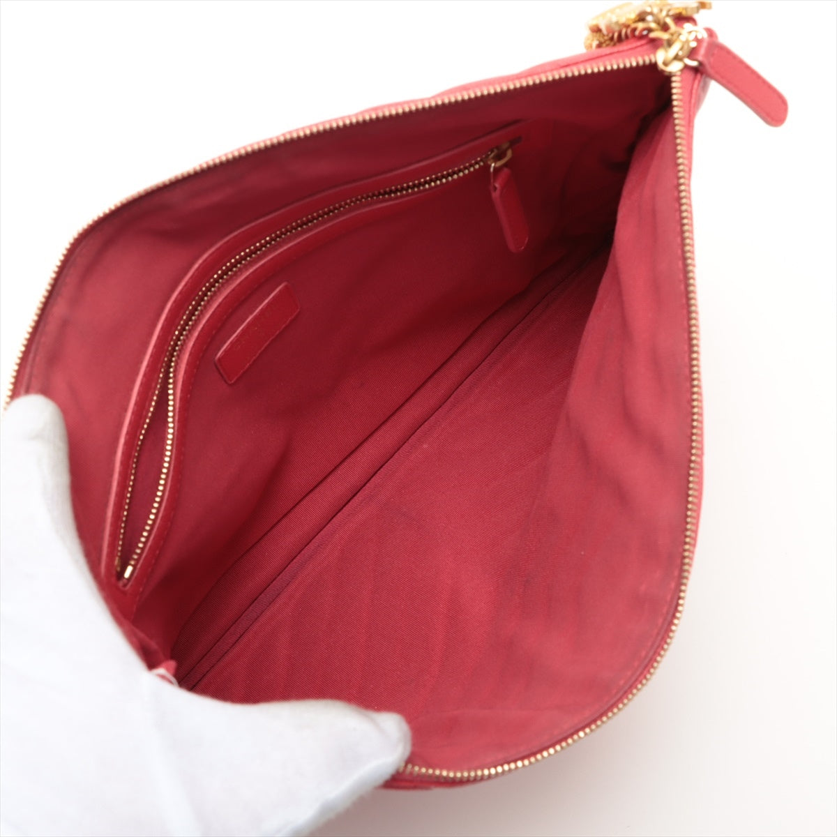 Chanel V Stitch Caviarskin Clutch bag Red Gold Metal fittings 25XXXXXX