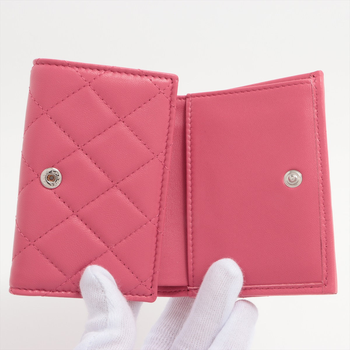 Chanel Matelasse Lambskin Compact Wallet Pink Silver Metal fittings 29th