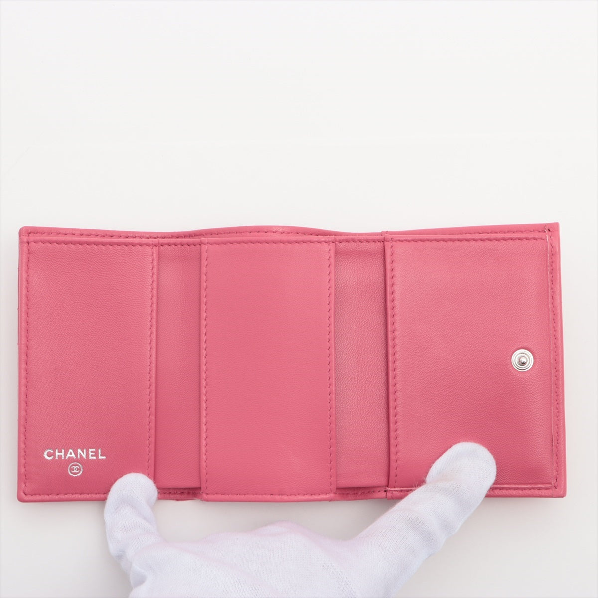 Chanel Matelasse Lambskin Compact Wallet Pink Silver Metal fittings 29th