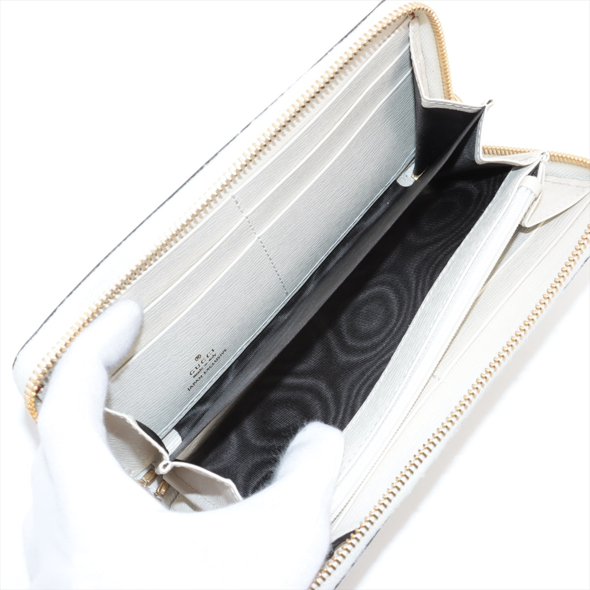 Gucci x Higuchi Yuko GG Supreme 523154 PVC & leather Round-Zip-Wallet Ivory