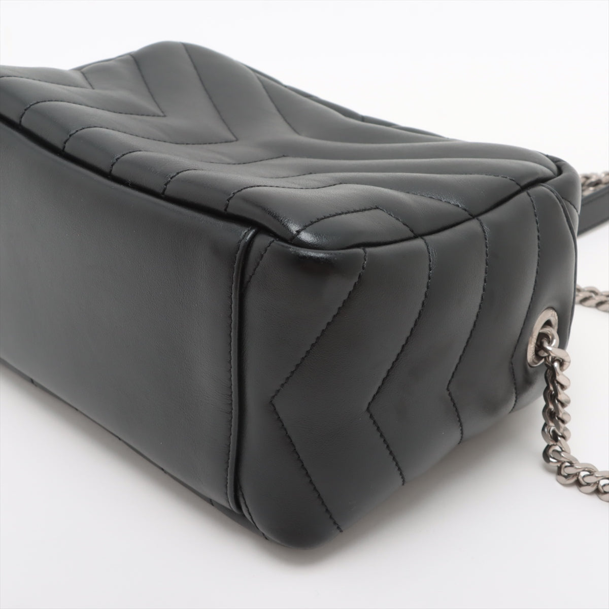 Saint Laurent Paris Lulu Leather Chain shoulder bag Black 574102