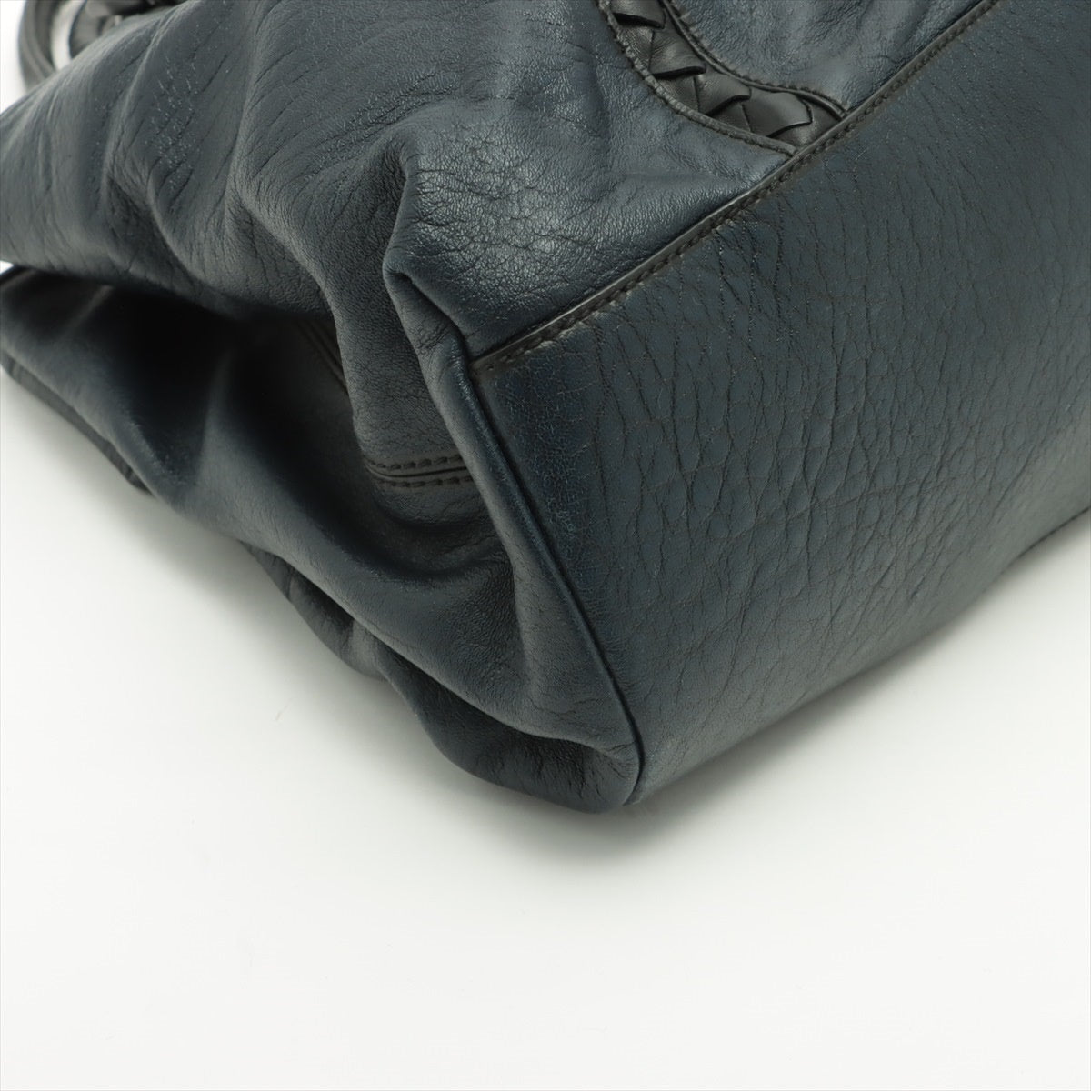 Bottega Veneta Intrecciato Leather Hand bag Navy blue