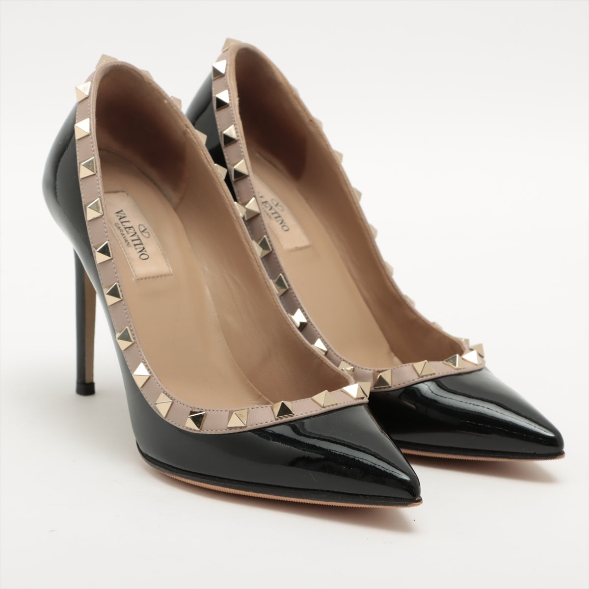 Valentino Garavani Patent leather Pumps 37 Ladies' black x beige Rock Studs The left foot has heel blur