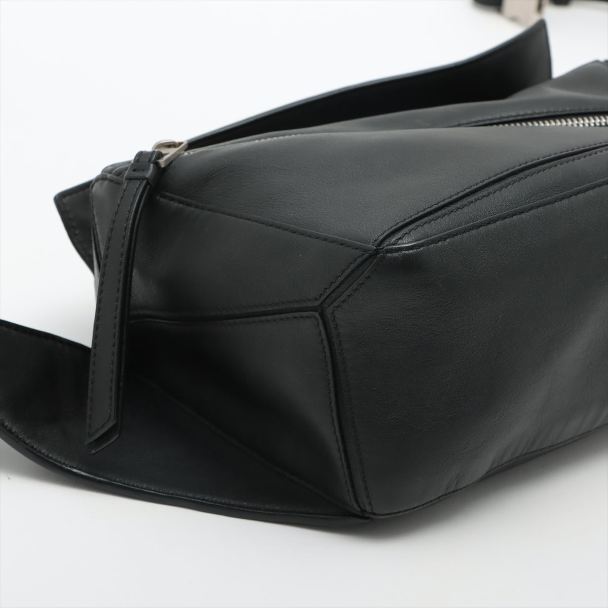 Loewe Puzzle Bum bag Leather Sling backpack Black