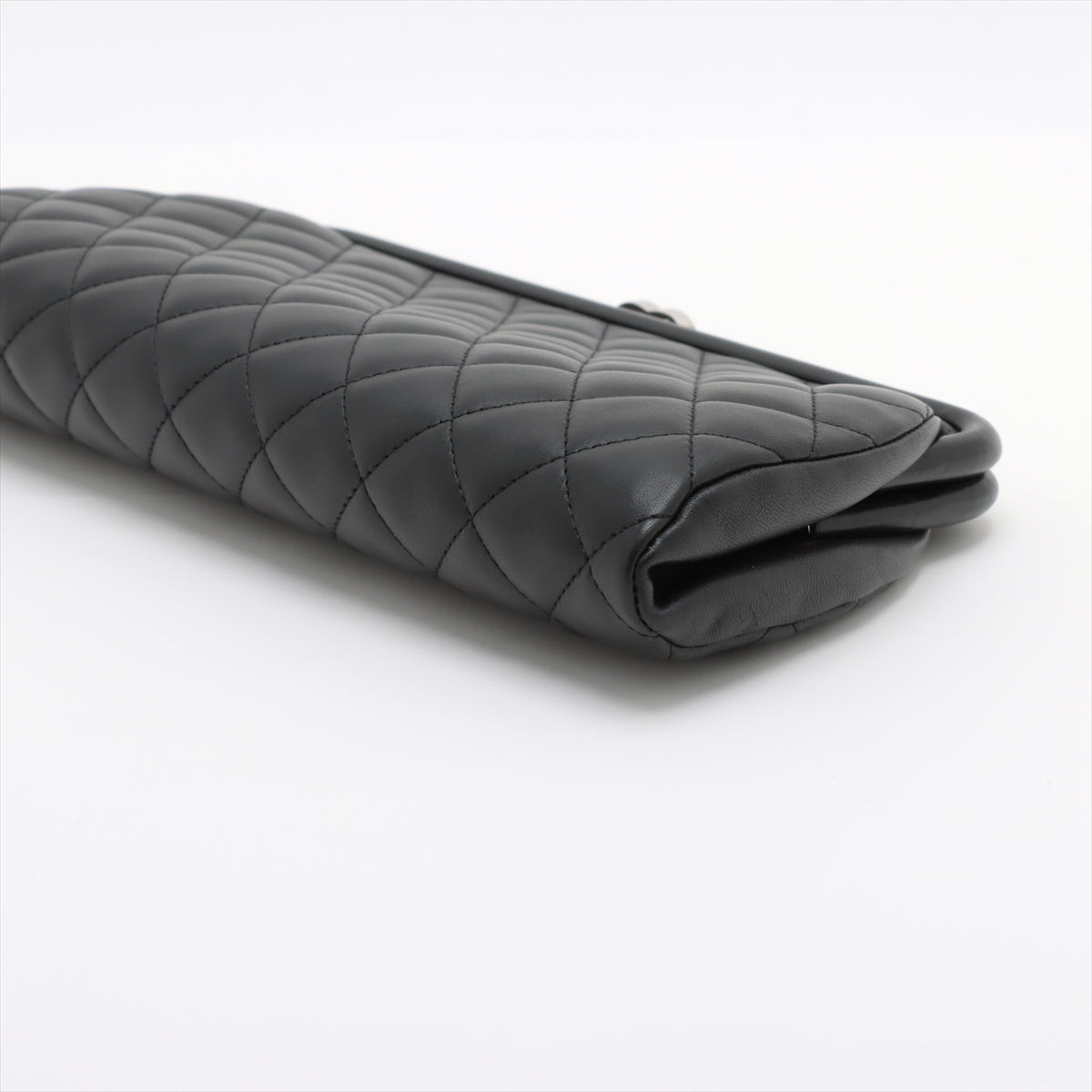 Chanel Matelasse Lambskin Clutch bag Black Silver Metal fittings 21XXXXXX