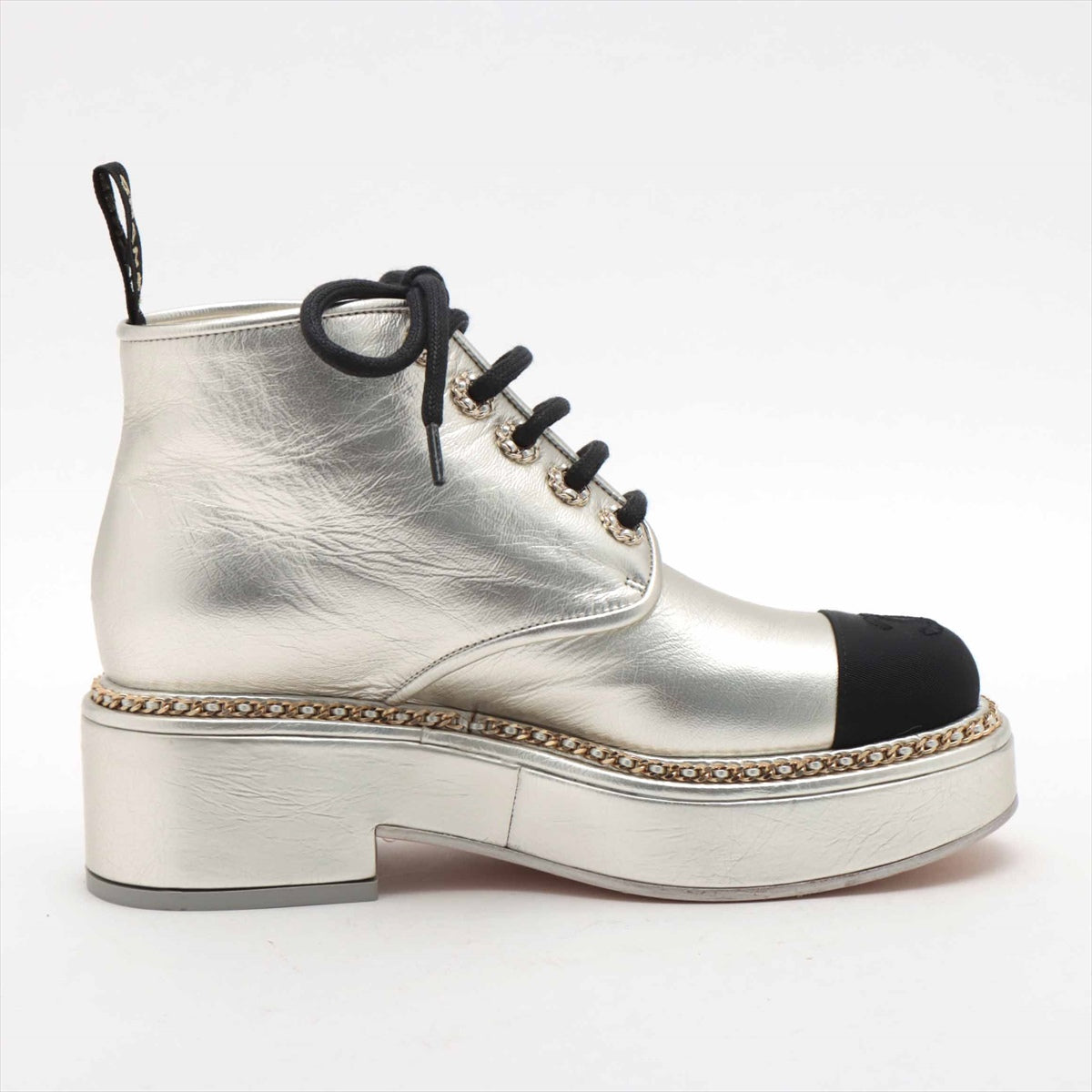 Chanel Coco Mark 21P Patent leather Short Boots 36C Ladies' Silver G35367 Chain There is a box